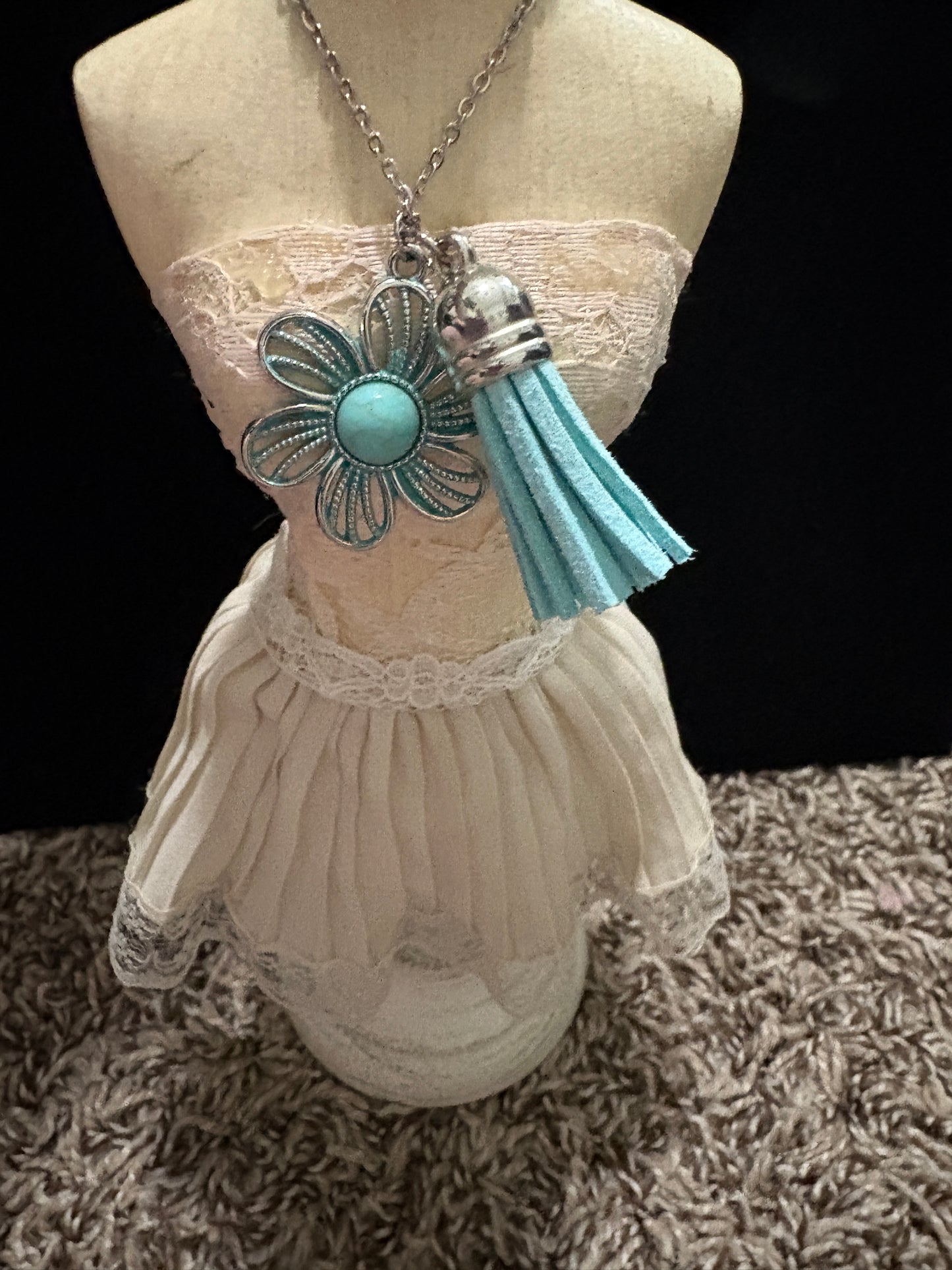 Flower boho necklace - turquoise- handmade