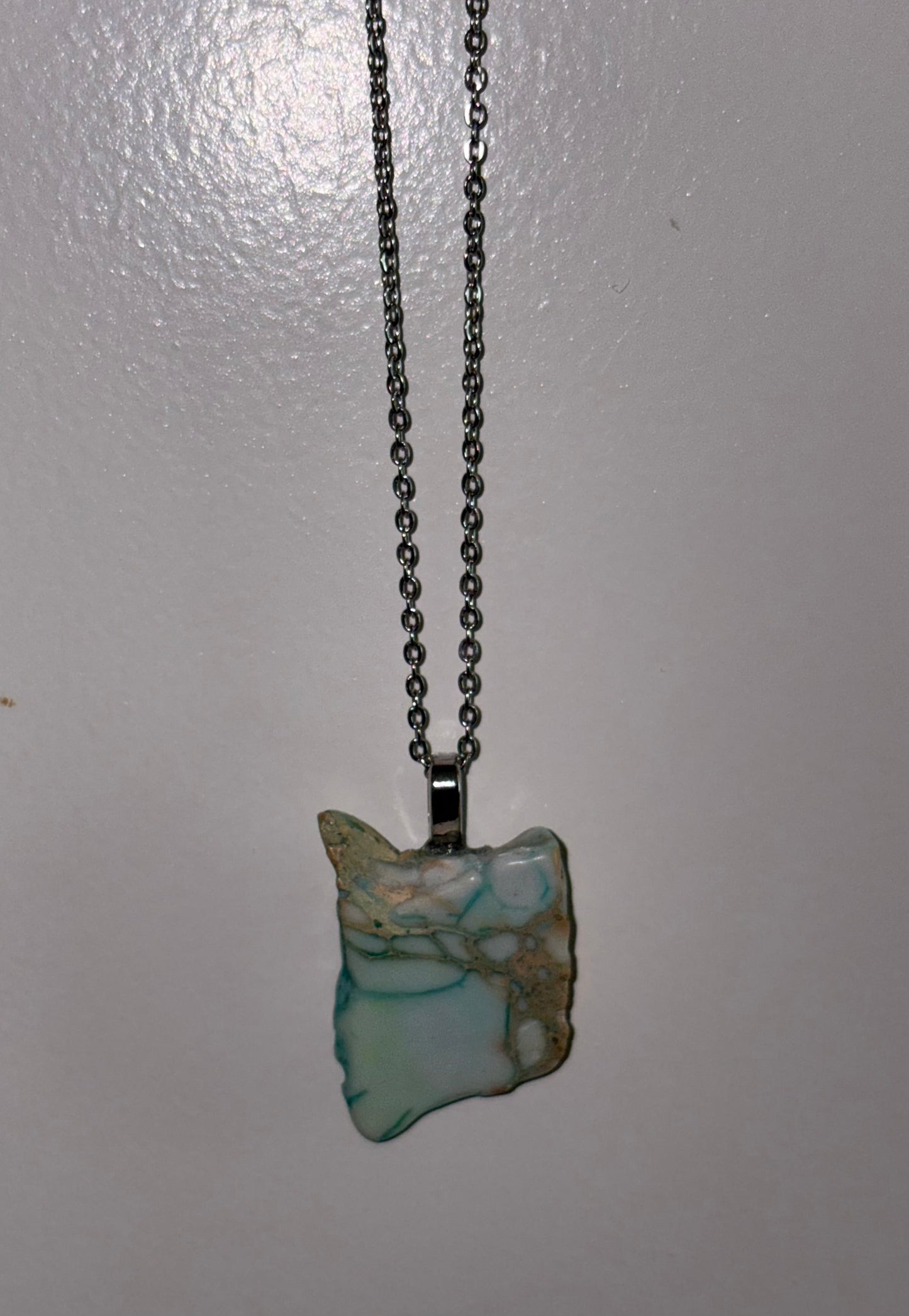calendering necklace with Variscite