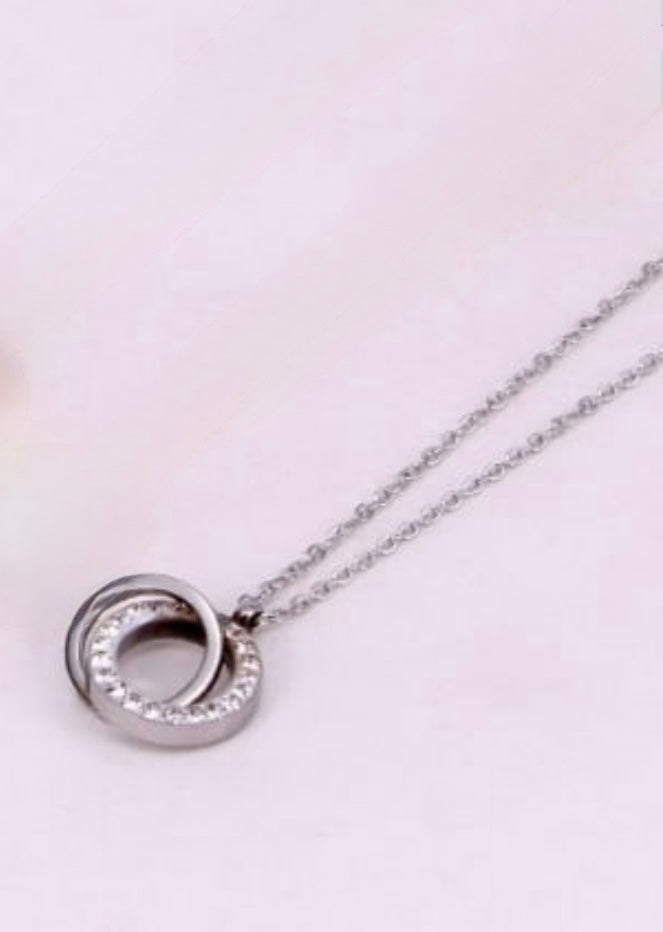Duo ring necklace-with Rhinestones